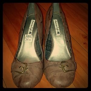 American Eagle Brown Wedge
